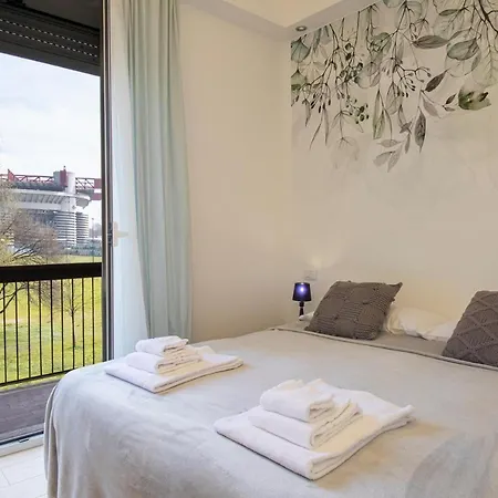 Luxury In San Siro Tesio 15 *